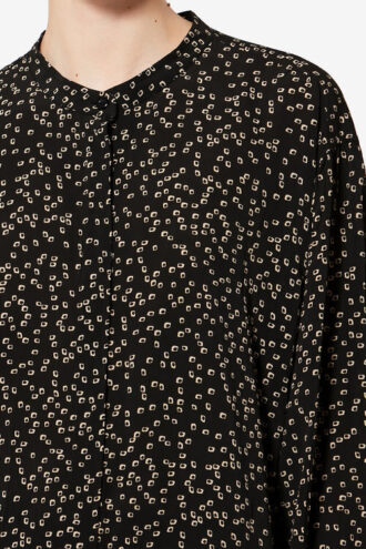 Blusa fluida con estampado origami Catchell