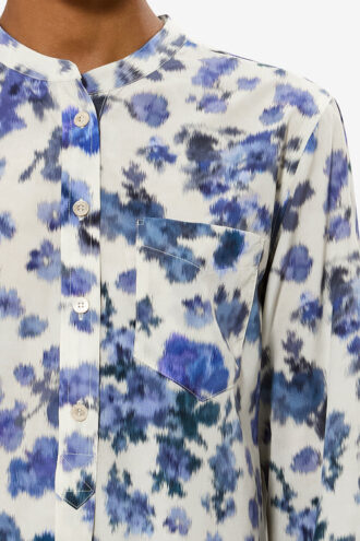 Blusa Rusak de seda con estampado de rosas