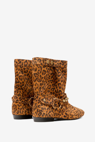 Botas Stania de ante de becerro con tacón plano y estampado