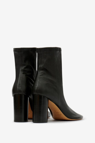Botines de piel suave con tacón alto