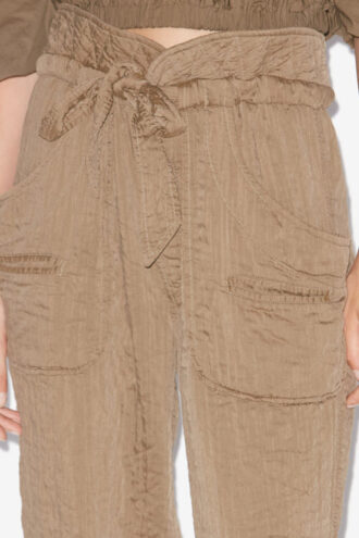 Pantalones estilo aventurero Serida