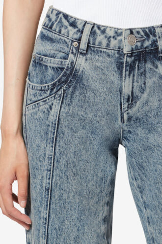 Vaqueros bootcut de denim lavado Jaylis